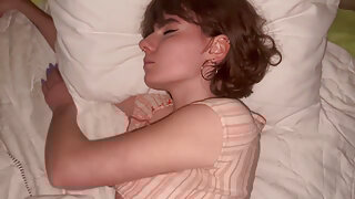 Woke Up Amateur Girl Creampie Pink Pussy Home Sex