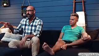 DILF Drew Sebastian taste twink Carter Del Rey ass