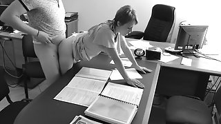 Boss fucks my wifey in the office